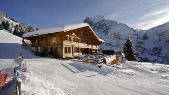 Restaurant vue extérieure hiver